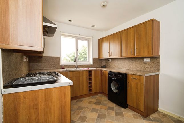 15, Cranford Gardens, Barnsley photo 3