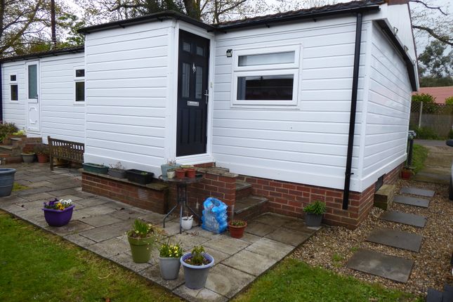 Mobile/park home for sale in The Orchard Mhp, Ashurst Drive, Boxhill, Dorking