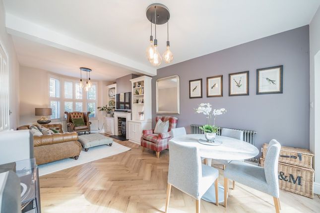 39, Heathfield North, Twickenham photo 2