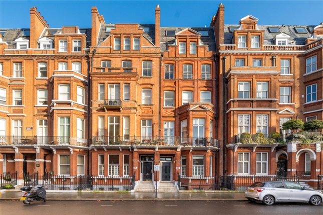 Thumbnail Flat for sale in Cranley Gardens, London