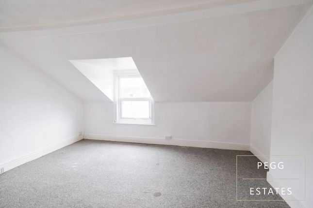 6 Tower Road, Paignton photo 2