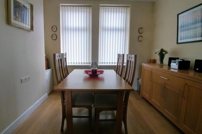 3, CAERPHILLY photo 4