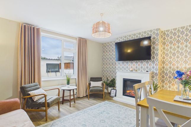 5 Berkrolles Avenue, Barry photo 2