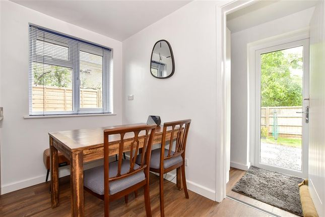 Ampthill Road, Ryde photo 4