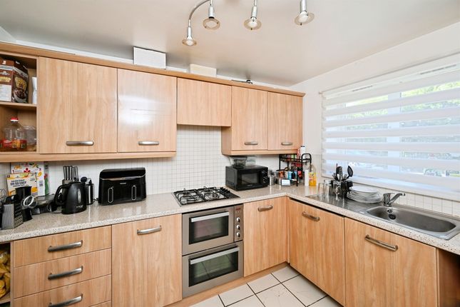 16, Potters Hollow, Nottingham photo 2