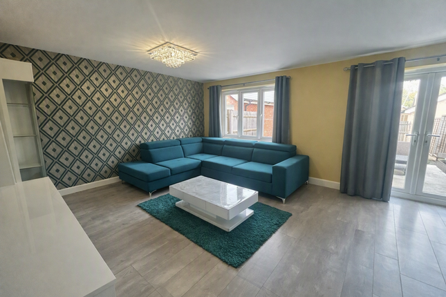 14, Milton Keynes photo 4