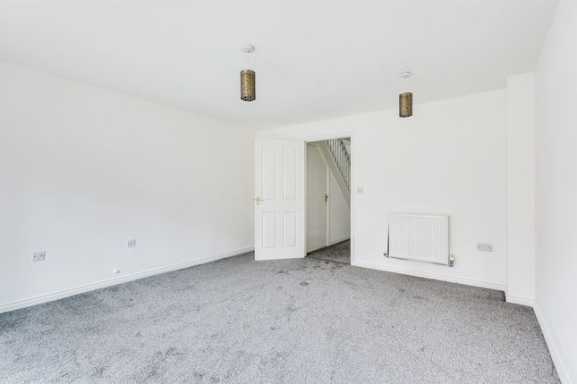 62, Dydale Road, Swindon photo 3