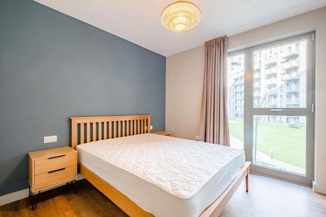 Flat 345 2, Engineers Way, Wembley photo 3