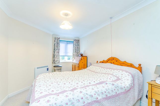 Flat for sale in Asprey Court, Stafford Road, Caterham