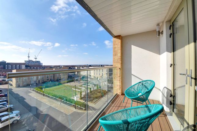 Flat 8,, 35, Coxwell Boulevard, London photo 3