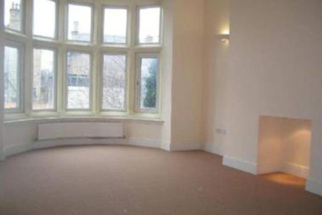 Flat to rent in 54 Gledholt Road, Huddersfield