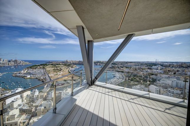 Penthouse for sale in Gzira, Metropolis Plaza, Gzr, Malta