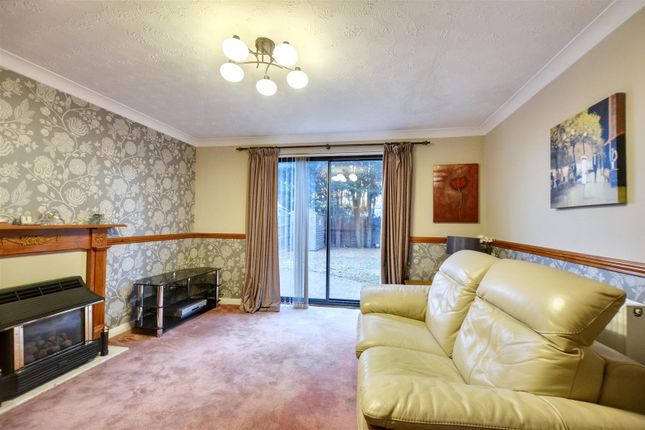 29, Elgar Drive, Nottingham photo 2