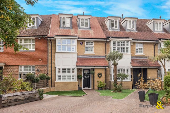 3-bed terraced on 4, Abbey Drive, Dartford, £575,000