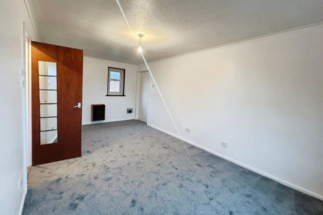 6, Birchwood Mews, North Yorkshire photo 3