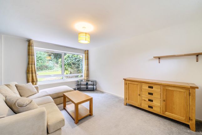 19, Park Edge Close, Leeds photo 3