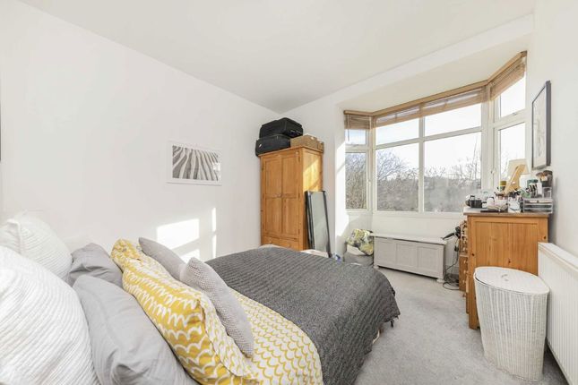 Flat 3, 79, Stanthorpe Road, London photo 4