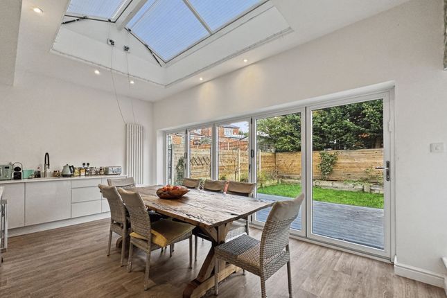 22 Canterbury Drive, Manchester photo 3