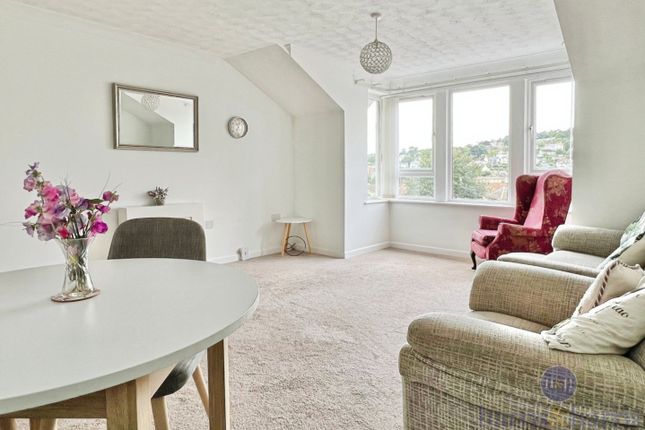 Flat 16, Cloverdale Court, Anning Road, Lyme Regis photo 4