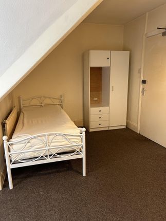 Thumbnail Room to rent in Marlborough Road, Roath, Cardiff