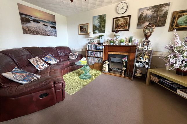 12, Conway Drive, Milford Haven photo 2