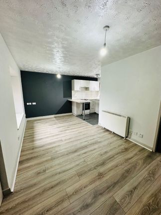 19 Longley Close, Preston photo 4