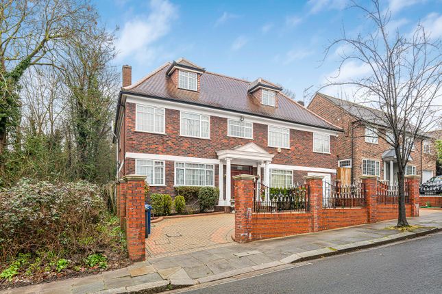 Thumbnail Detached house for sale in Chatsworth Road, London