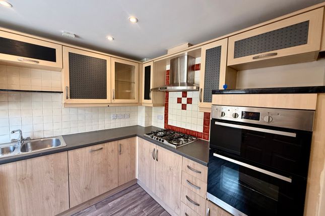 61, PHOENIX DRIVE, EASTBOURNE photo 2