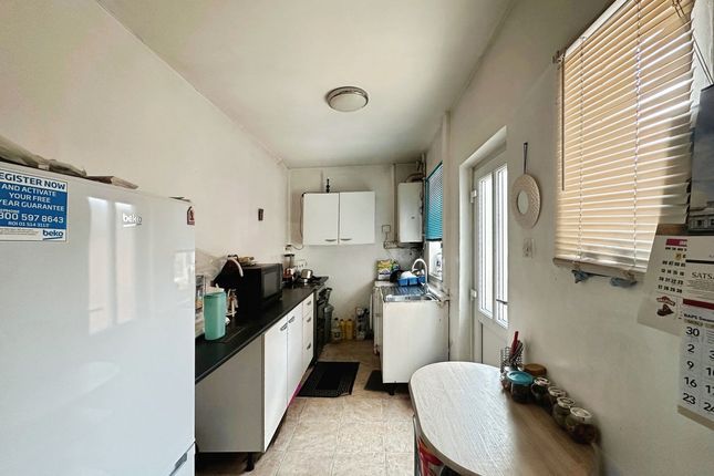 258, Tudor Road, Leicester photo 4