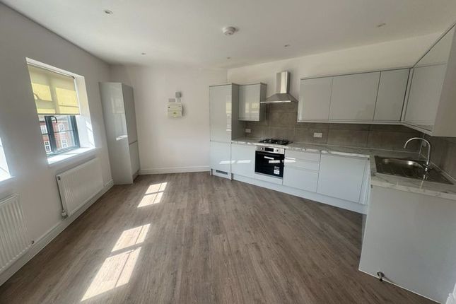 Thumbnail Flat to rent in High Road, London