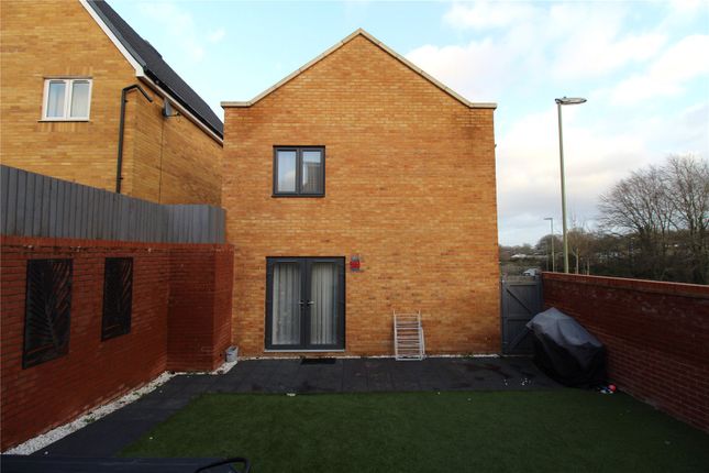Detached house for sale in Green Templeton Close, Basingstoke, Hampshire