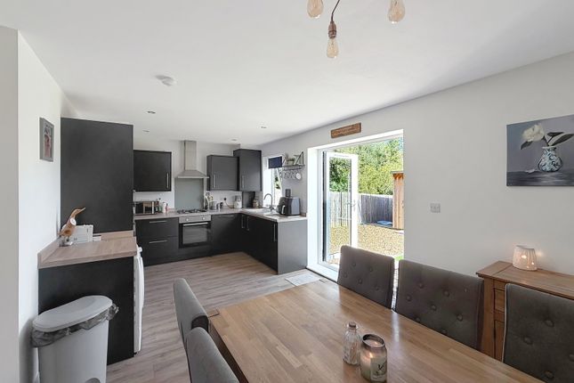 4, Dunlin Close, Carlisle photo 2