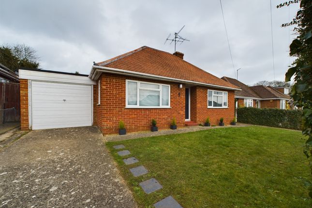Thumbnail Bungalow for sale in Orchard Close, Tilehurst, Reading