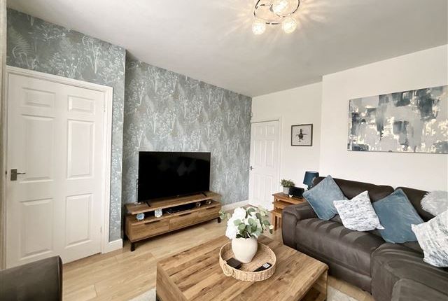 72, Handsworth Avenue, Sheffield photo 4