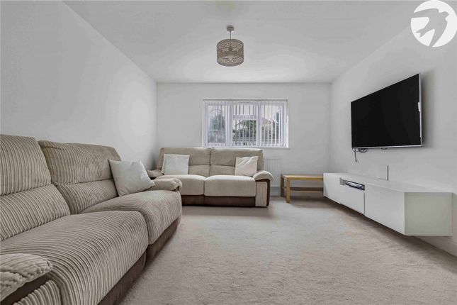 13, Brompton Farm Road, Kent photo 4