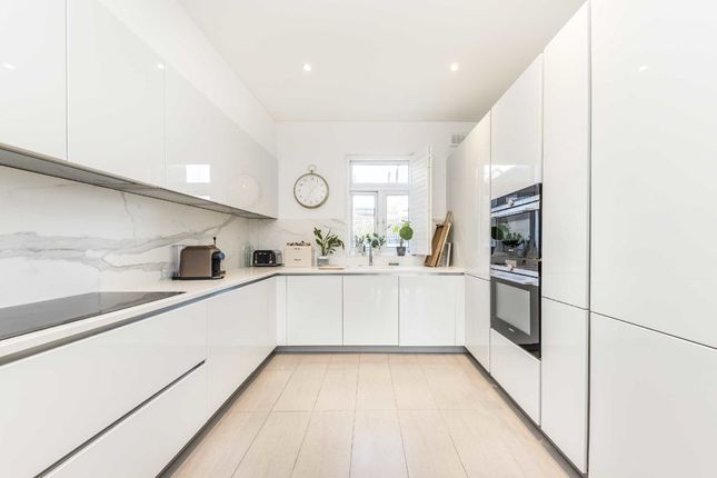 Property to rent in Melbourne Grove, London