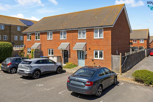Seaview Avenue, Peacehaven photo 3