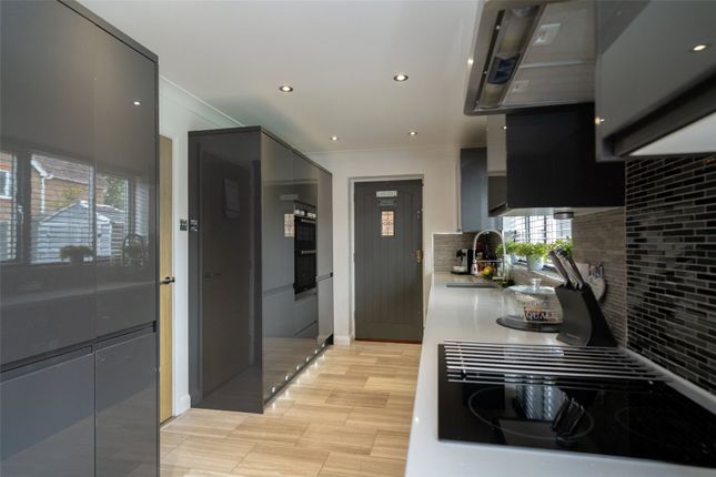 4, Kingfisher Drive, Hertfordshire photo 2