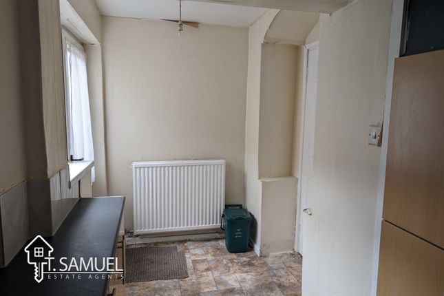 Terraced house for sale in Victoria Street, Mountain Ash