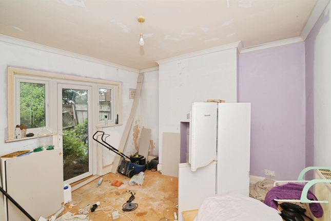 341, Old London Road, Hastings photo 2
