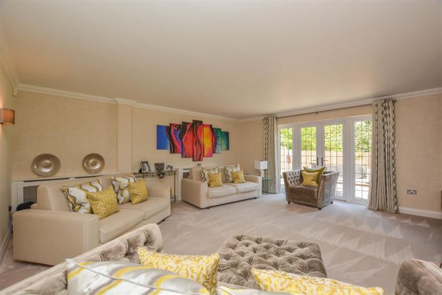 Park Cottage, Thorndon Approach, Brentwood photo 4
