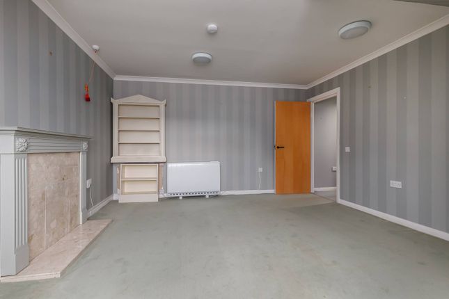 173/511 Carlyle Court,, Comely Bank Road, Edinburgh photo 4