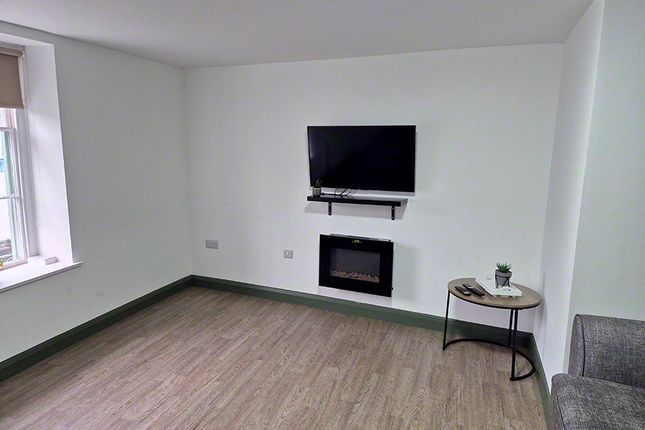 Flat 2, Caernarfon photo 5
