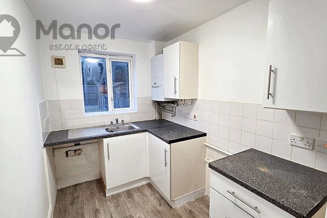 38 Lavender Place, Ilford photo 4