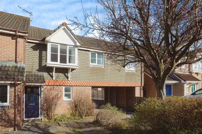 Thumbnail Property for sale in Woodsage Drive, Gillingham