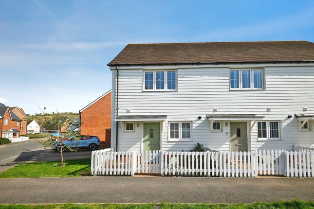 2-bed house on 14, Corliss Vale, Rochester, £335,000