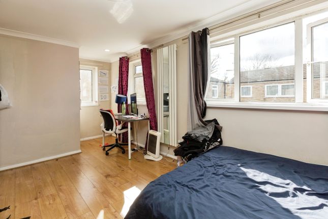 5, St. Annes Road, Buckinghamshire photo 4