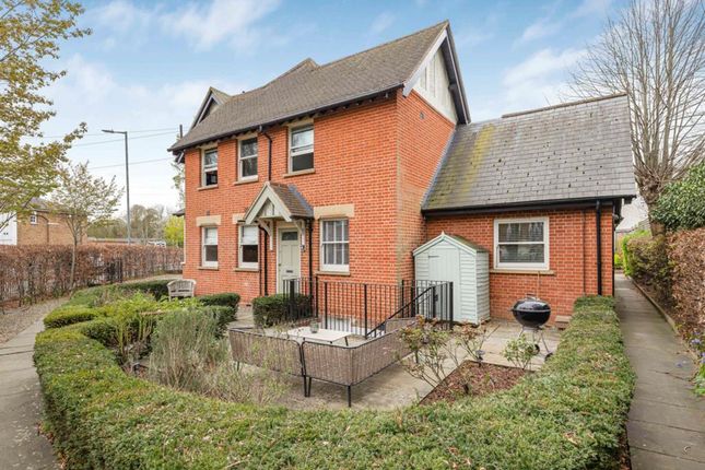 2-bed flat on Flat 2, 43 North Road, Hertford, £399,995