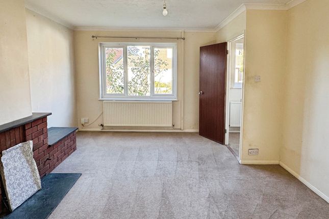 18, Godstow Close, Reading photo 3