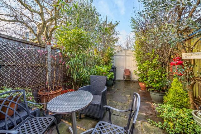End terrace house for sale in Muswell Hill, London N10,